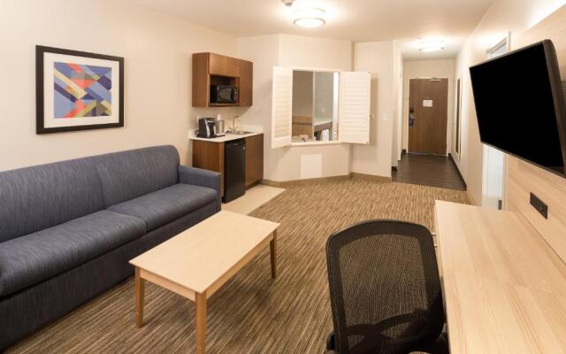 Holiday Inn Express & Suites Gaylord by IHG