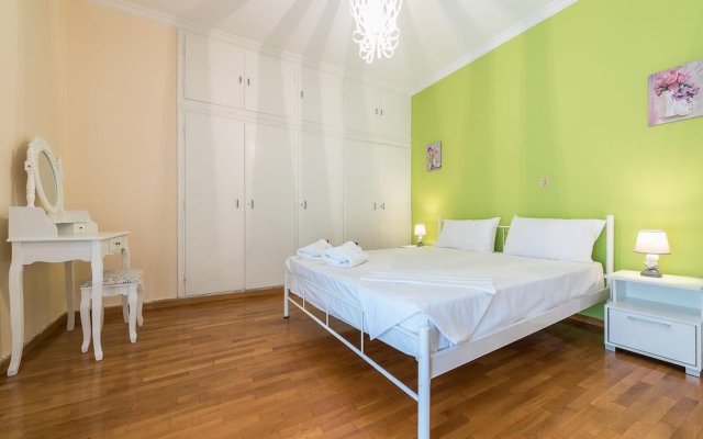 Comfy Apartment in Acropolis Area