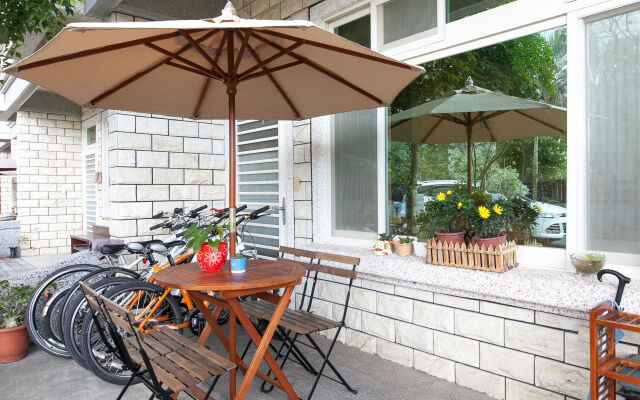 No. Six Homestay