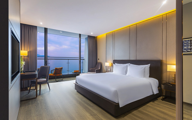 Le Sands Oceanfront Danang Hotel