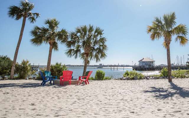 Harborside at Charleston Harbor Resort and Marina