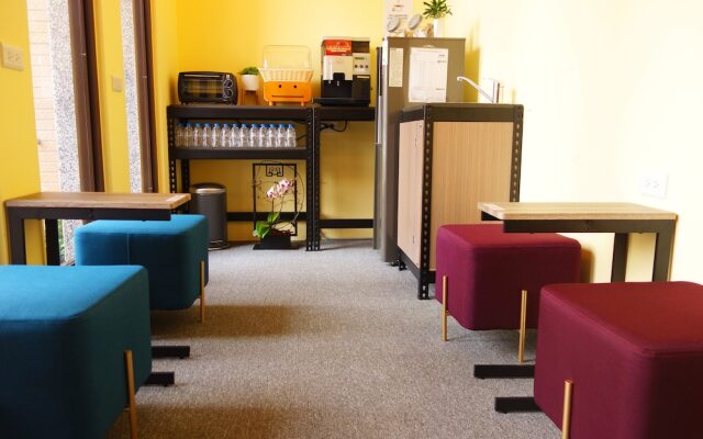 Douzi Home Hotel