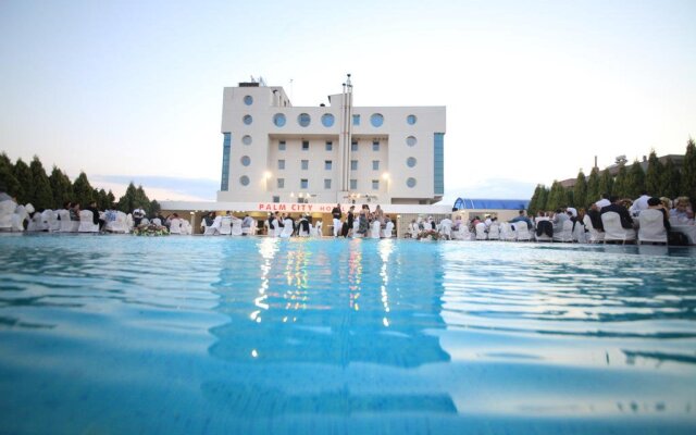 Hotel Palm City Akhisar