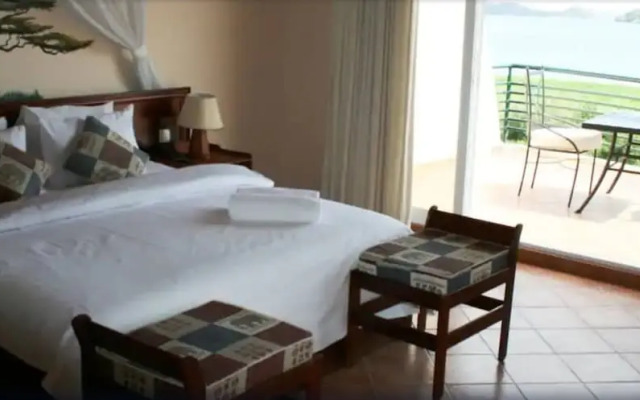 Ryan's Bay Hotel
