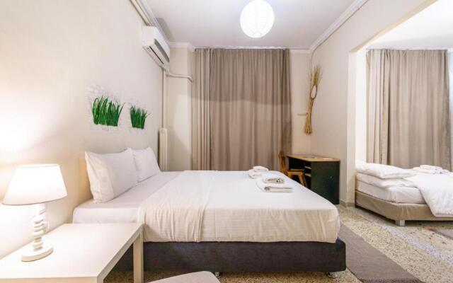 Filopappou Decent Apartment