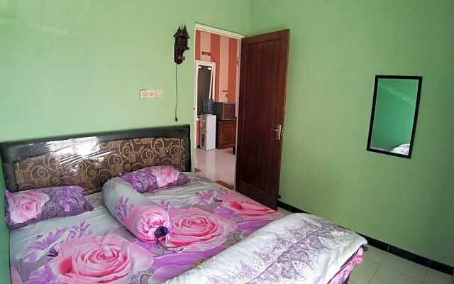 Ken's Villa 8