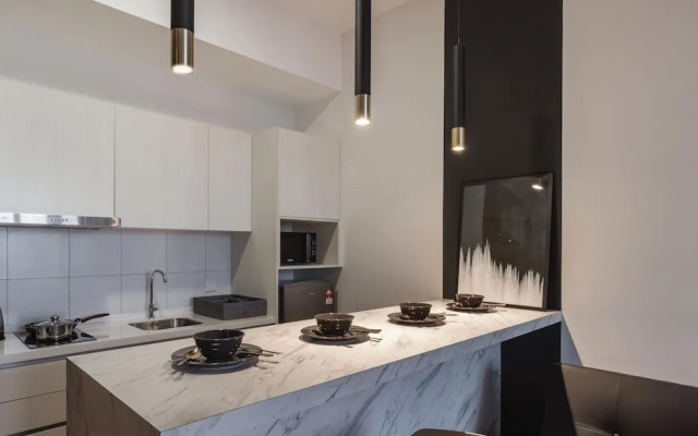 Chambers Residence, Sunway Putra Mall