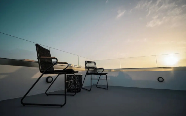 Uranides Luxury Suites