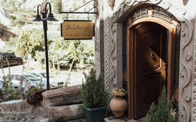Sah Saray Cave Suites Halal Hotel