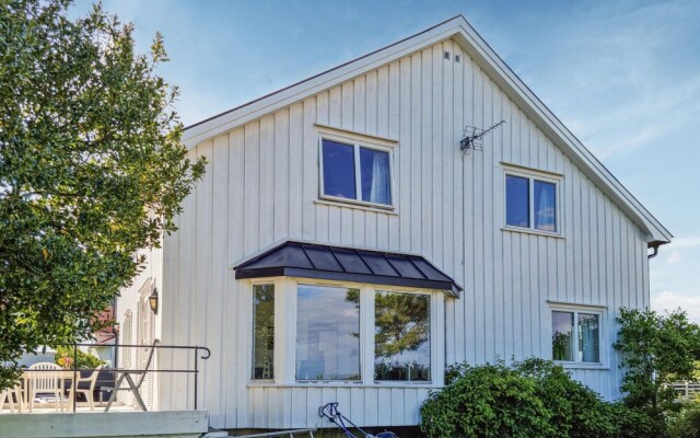 Awesome Home in Grimstad With Wifi and 4 Bedrooms