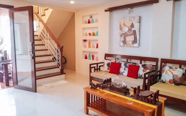 RedDoorz @ Caimito Drive Dampas