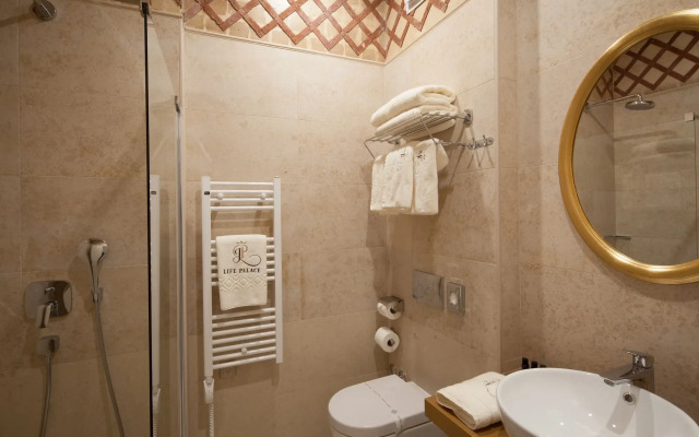 Heritage Hotel Life Palace