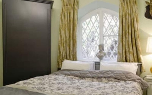Country Estate - The Stables, Llandenny