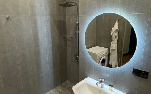 1BDB apartment in the small center
