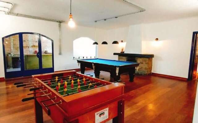 Youse Hostel and Hotel