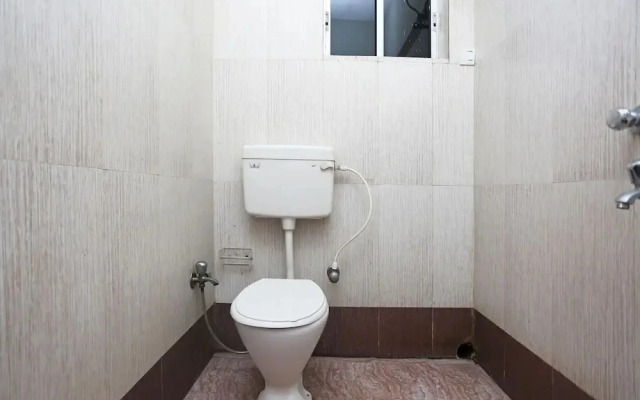 Cozycom By OYO Rooms
