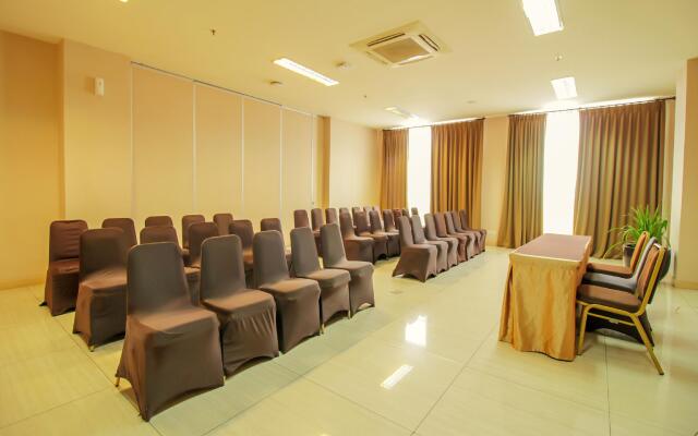 ROOMS INC d’botanica Bandung