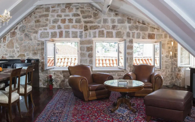 Villa Mirabilis, stunning superior villa, Dubrovnik Old Town