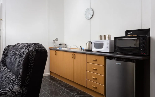 Gariep Dam SunRose Group of Guest Houses