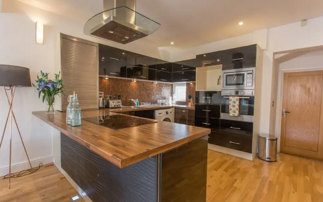 The Bullingdon Suite