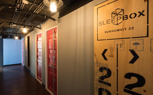 Sleep Box Sukhumvit 22 - Hostel