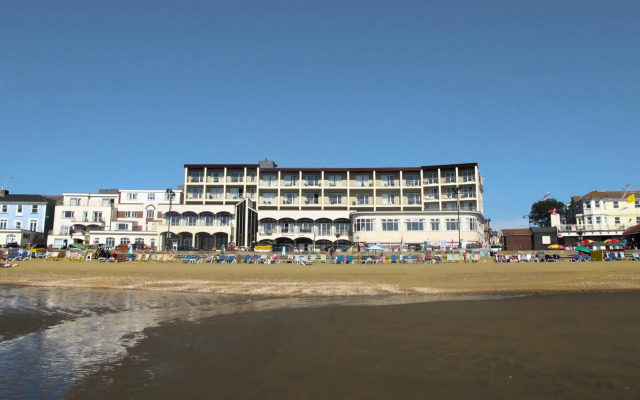 Sandringham Hotel