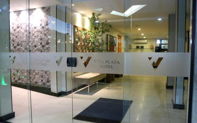 Vida Plaza Hotel