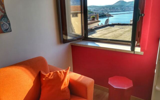 Belvedere Home With sea View on the Gulf of Gaeta