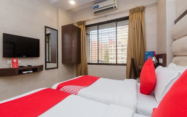 OYO 11908 Hotel Lake Bloom Residency