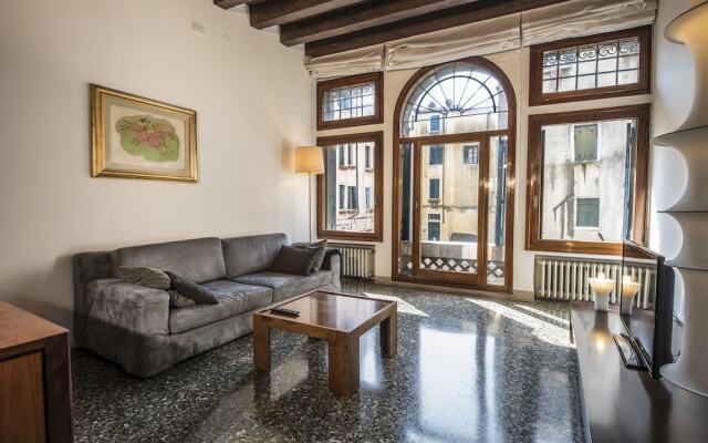 Santa Maria Formosa Apartments