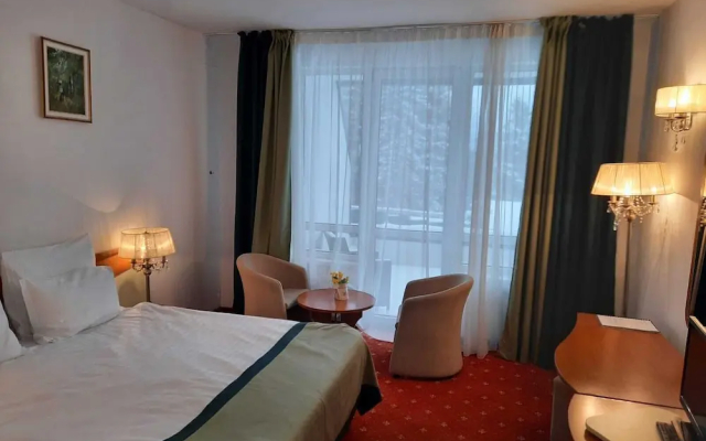 Atrium Panoramic Hotel & Spa