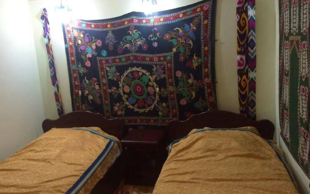 Jahongir Guest House