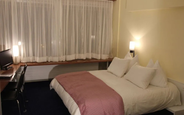 Hotel Dufour – Guest Rooms – Biel