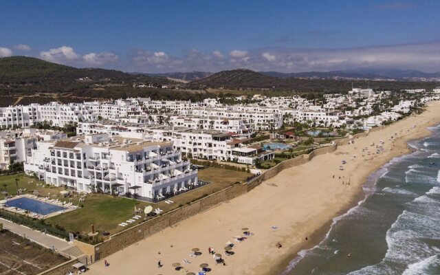 Playa Del Pacha Suites Hotel