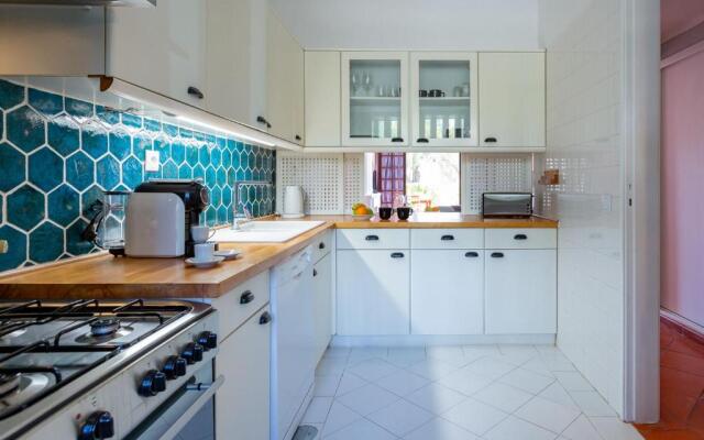Gorgeous 2BDR Apartment W/Patio & Pool by LovelyStay