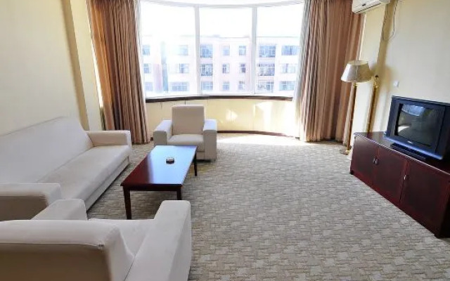 Luo Ping'an Xinju Express Hotel