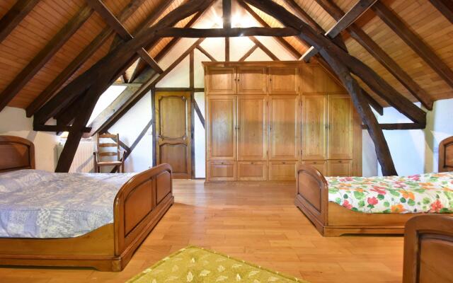 Beautiful Holiday Home with Heated Pool in Cazals France