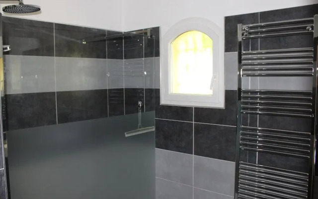 Holiday Home With Large Garden and Pool