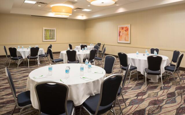 Holiday Inn Chicago - Elk Grove, an IHG Hotel