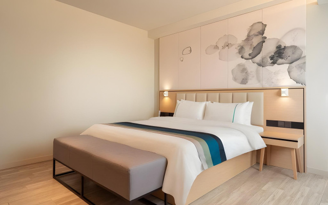 Homeinn Selected Wuxi Zhongshan Road Sanyang Square Metro Station