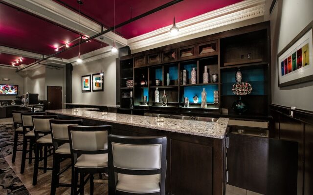 The Parker Inn and Suites