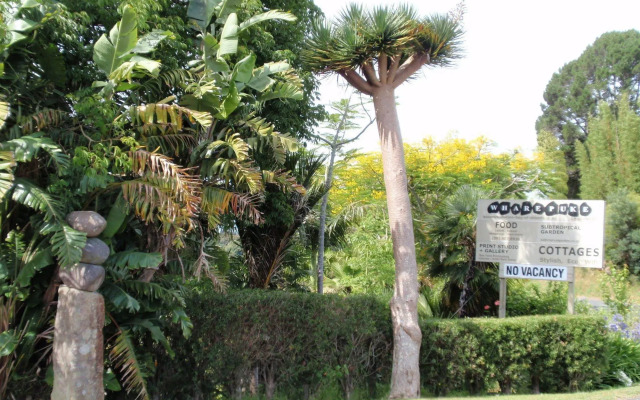 Wharepuke Subtropical Accommodation