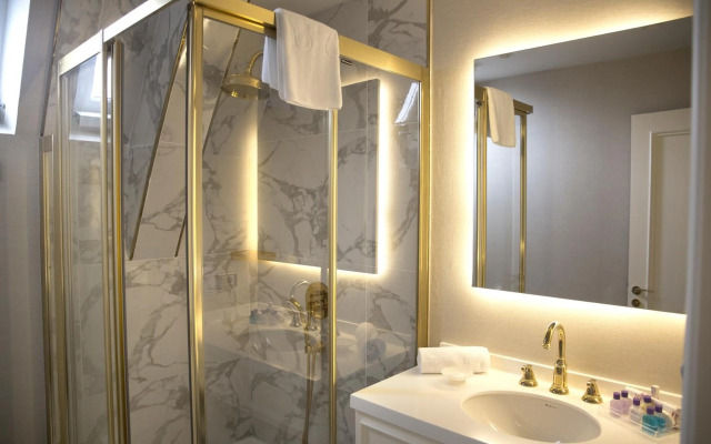 Hotel Mina – Special Class