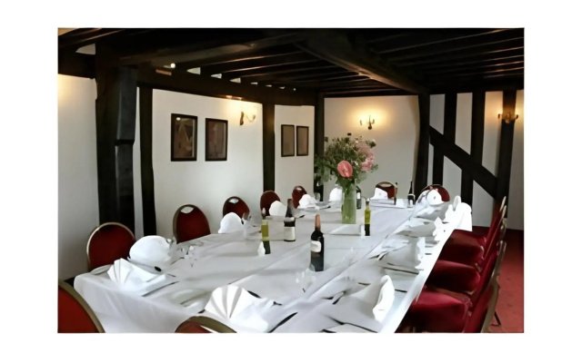 Restaurant at Red Lion Hotel