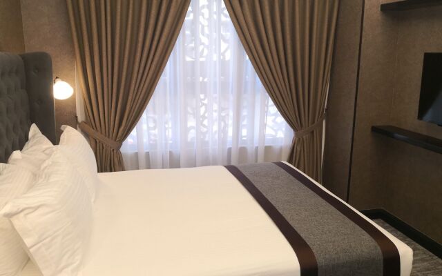 1969 Business Suites