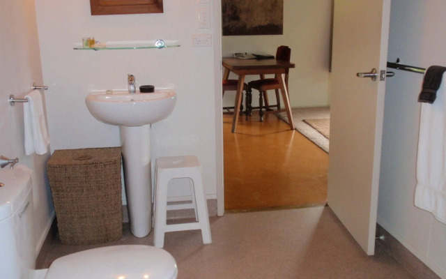 Wharepuke Subtropical Accommodation