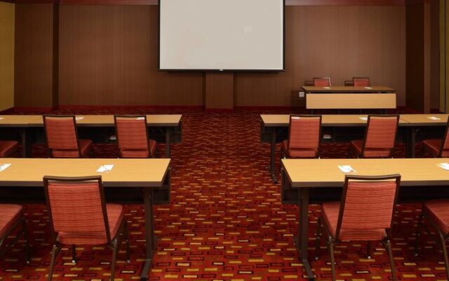 Courtyard Wichita at Old Town