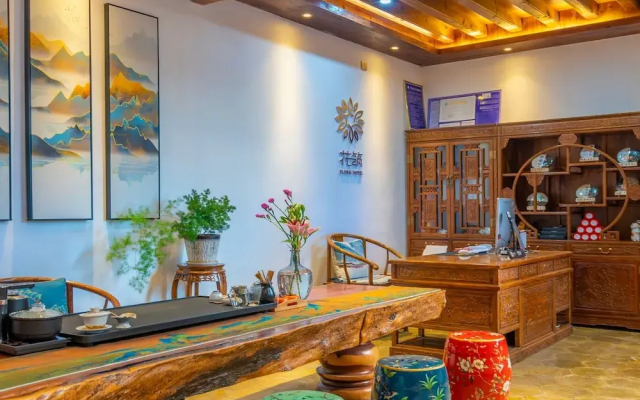 Floral Hotel Mi Yu Inn Lijiang