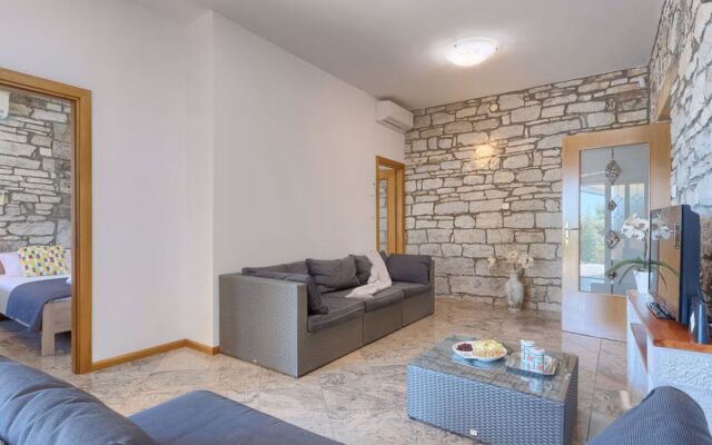 House Blog 2 Dorio