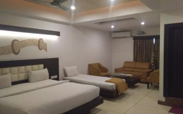 Srinidhi Grand Inn